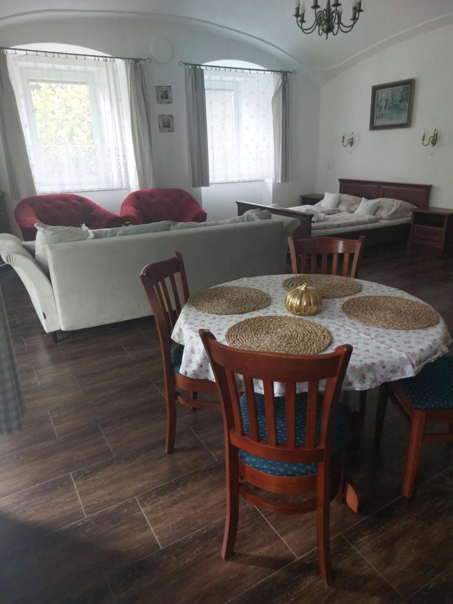 Appartement Dvur U Kaplicky à Žďár nad Sázavou Extérieur photo